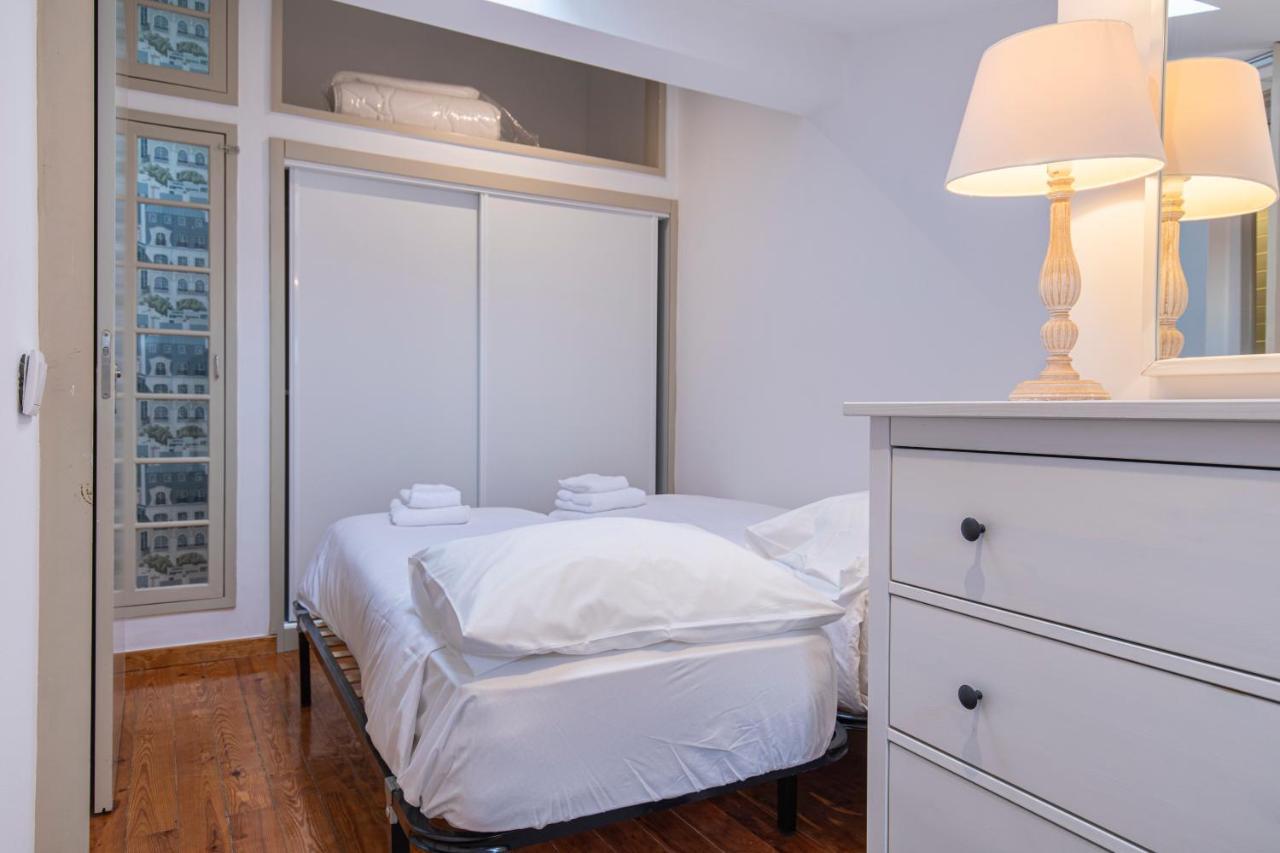 Condessa 2Bdr Duplex By Lovelystay リスボン エクステリア 写真