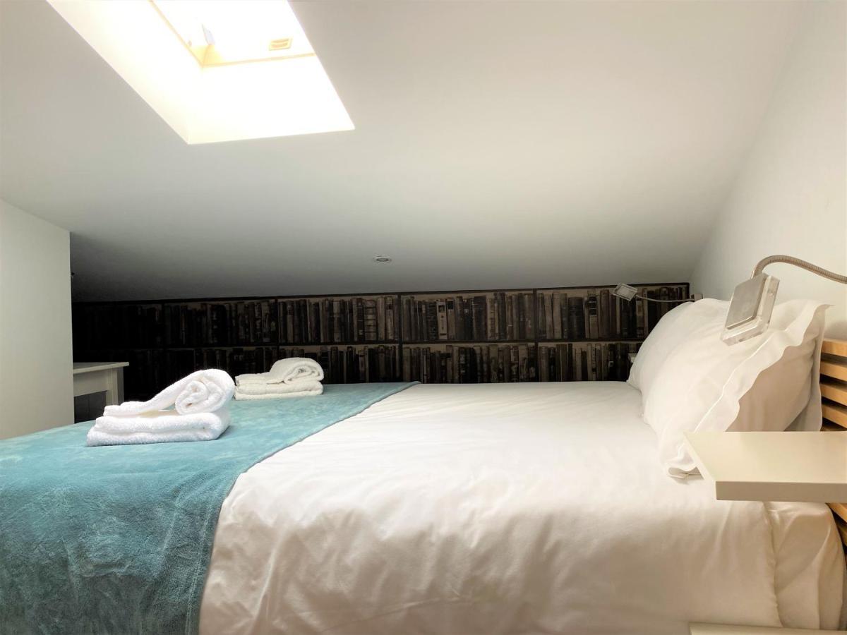 Condessa 2Bdr Duplex By Lovelystay リスボン エクステリア 写真